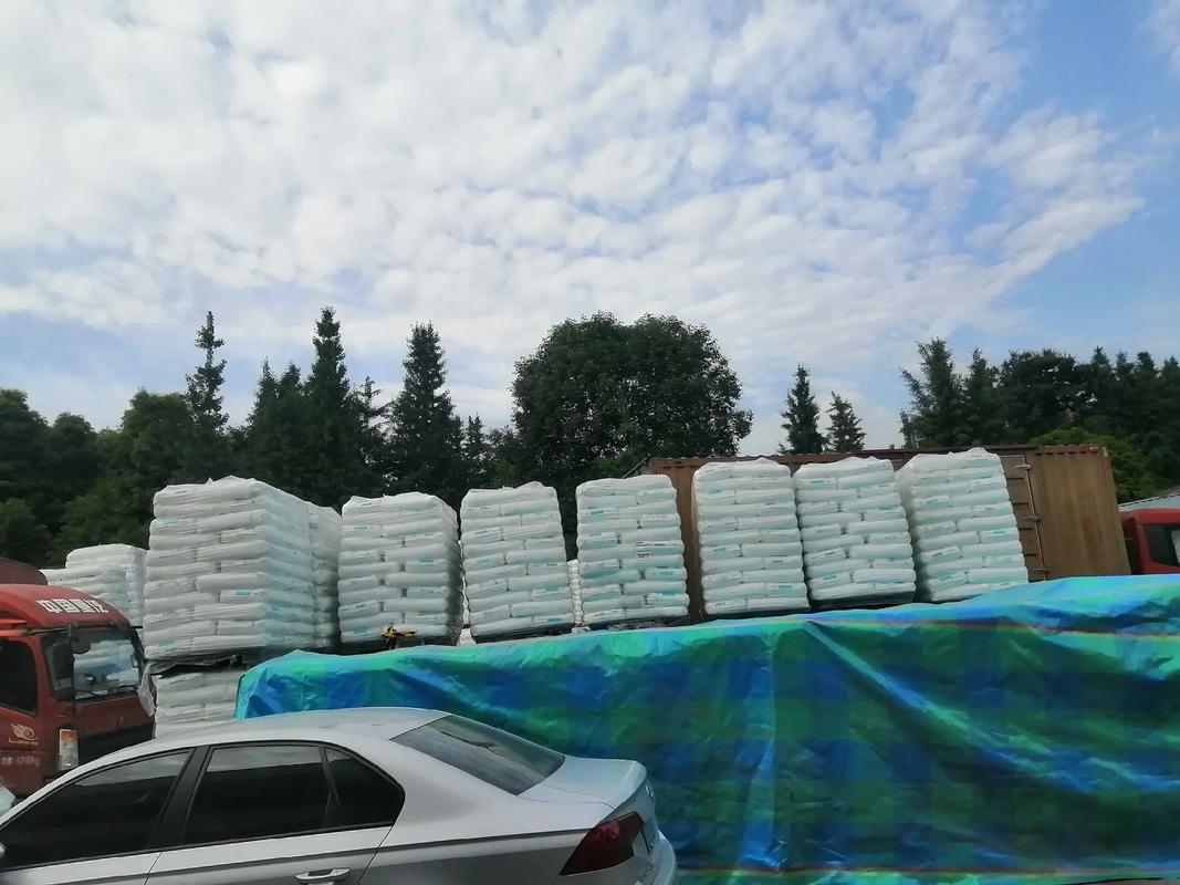 工廠每天下貨裝貨，塑料包裝讓出貨更高效