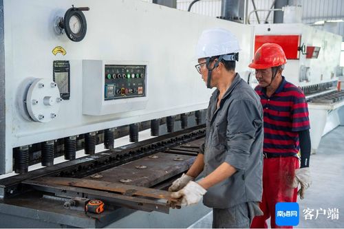 原創(chuàng)組圖 海南 屯昌 環(huán)保設(shè)備制造廠調(diào)試設(shè)備即將投入生產(chǎn)